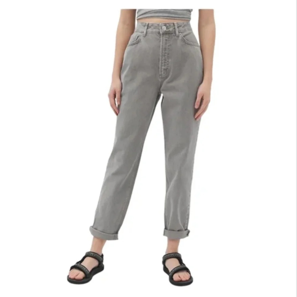 Urban Outfitters BDG Mom High-Rise Jeans Washed Gray Women's Size 29 EUC - Picture 2 of 8